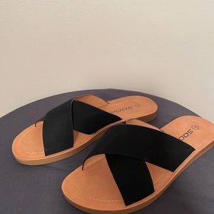 Brand new Soda Sandles- slip on size 7